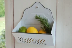 Landhaus Wandschale, Regal, Zwiebelschale, Helga, Emaille Optik, Vintage